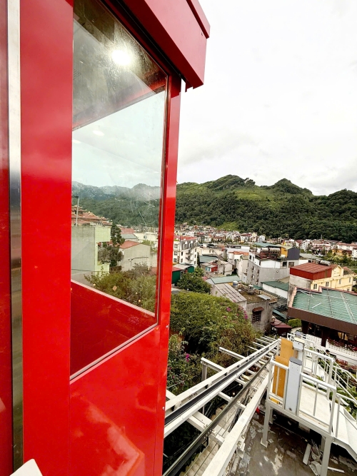 Thang máy ngoài trời 1_e5bac085-c652-474f-ae16-db8ad6957ef5.jpg